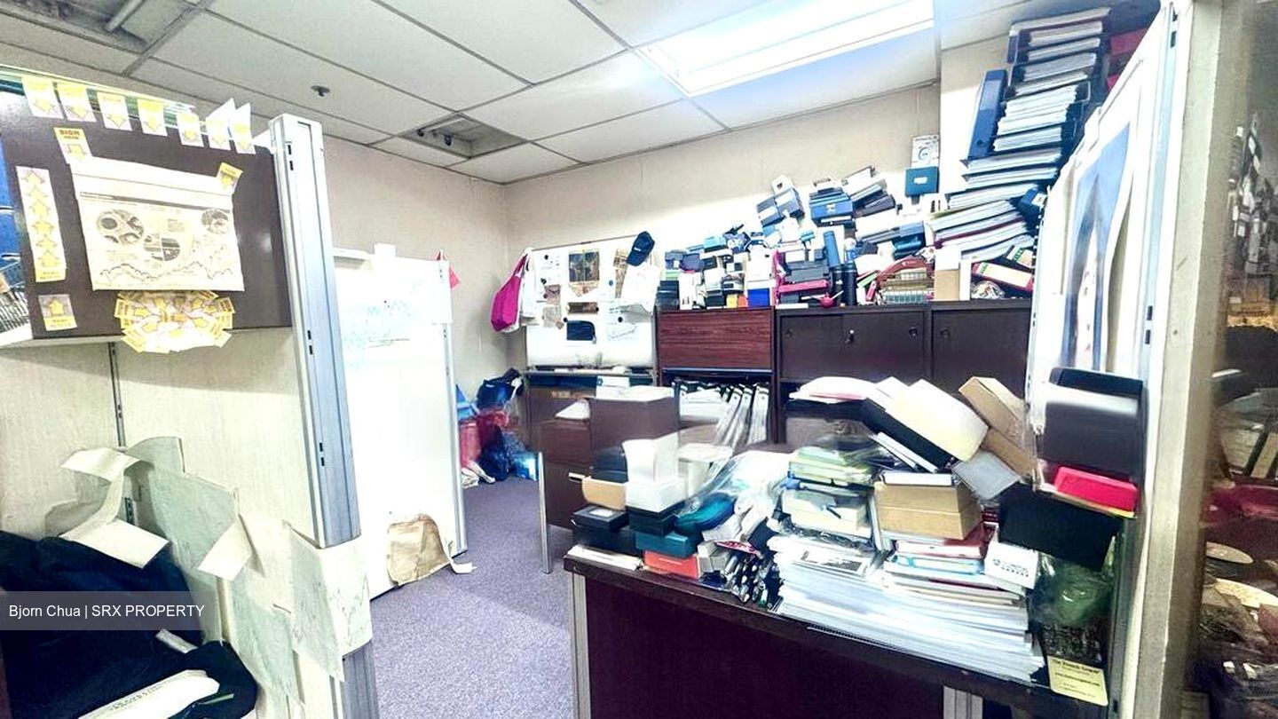 International Plaza (D2), Office #461390251